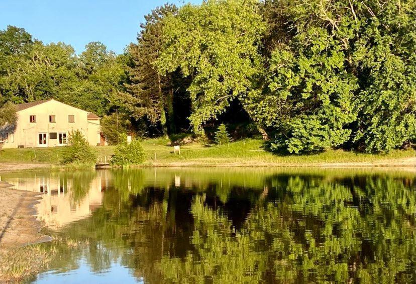 Etang Vallier Resort Brossac Ngoại thất bức ảnh