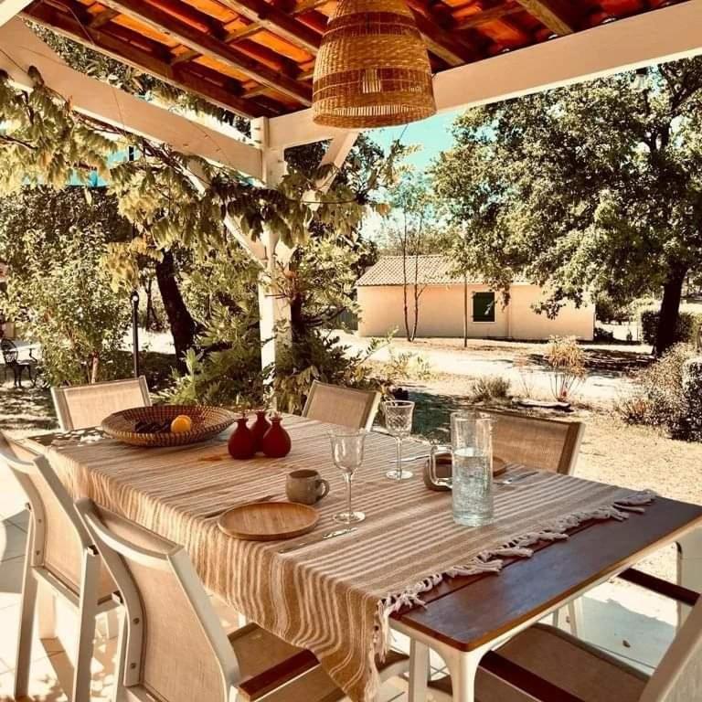 Etang Vallier Resort Brossac Ngoại thất bức ảnh