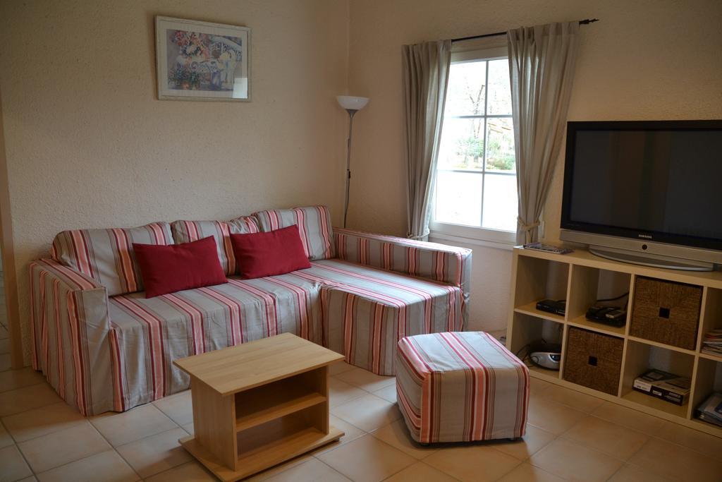 Etang Vallier Resort Brossac Ngoại thất bức ảnh